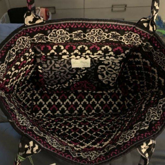 Vera Bradley - Picture 2 of 7